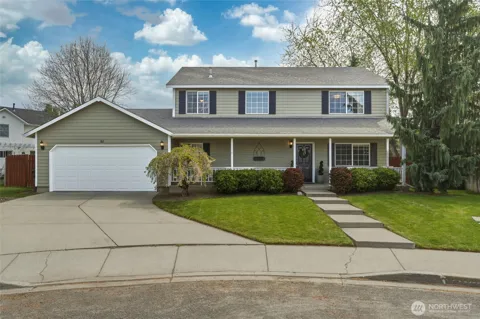 62 NW Earl Lane