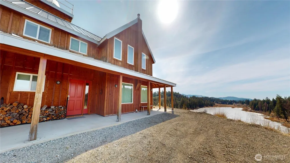 17 Teal Lake Road Oroville, WA 98844