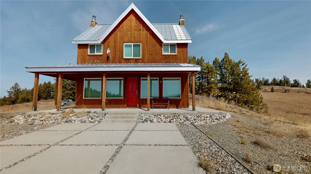 17 Teal Lake Road Oroville, WA 98844