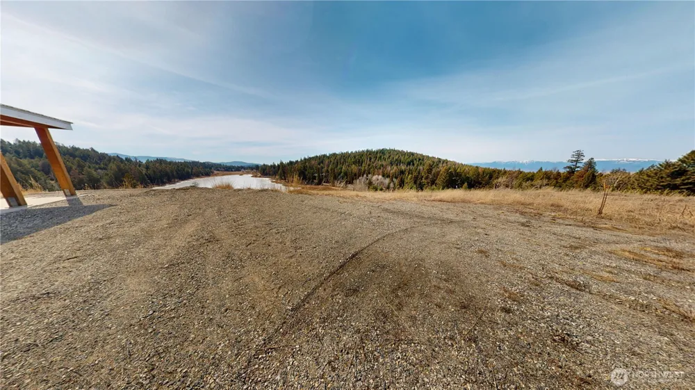 17 Teal Lake Road Oroville, WA 98844