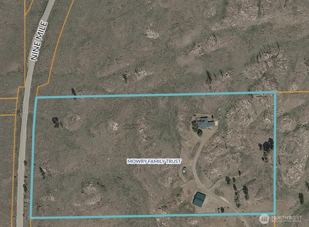 30 Tamarack Trail Oroville, WA 98844