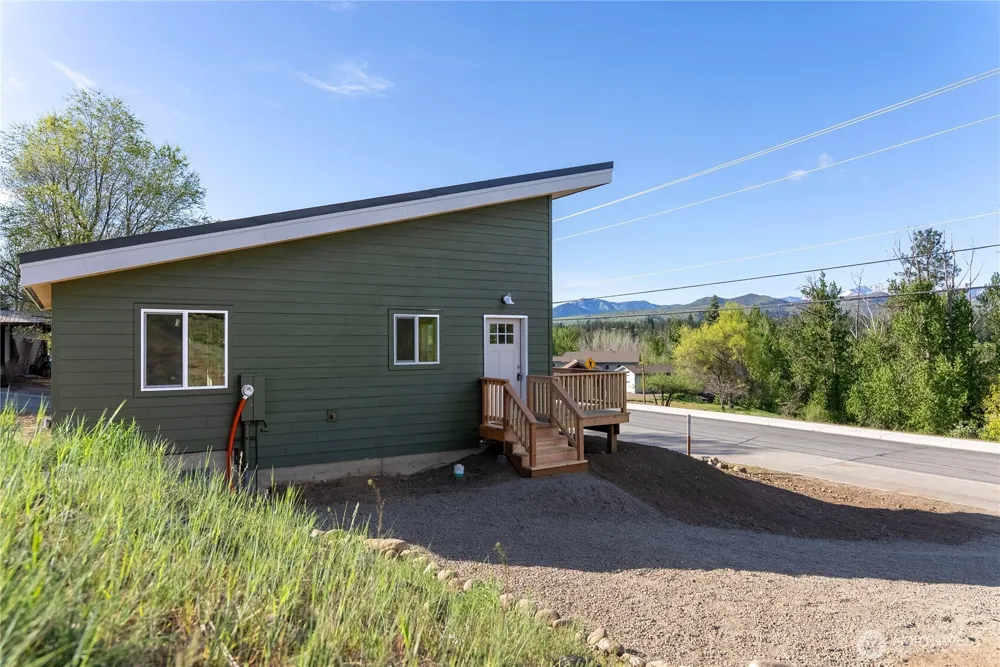 428 Castle Avenue Winthrop, WA 98862