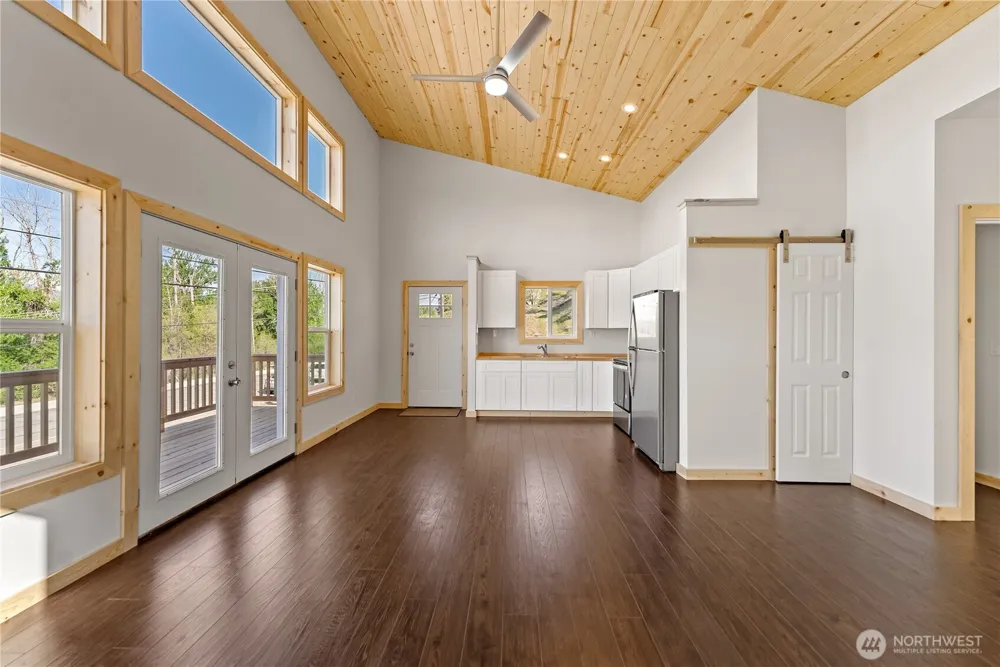 428 Castle Avenue Winthrop, WA 98862