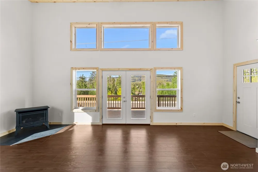 428 Castle Avenue Winthrop, WA 98862