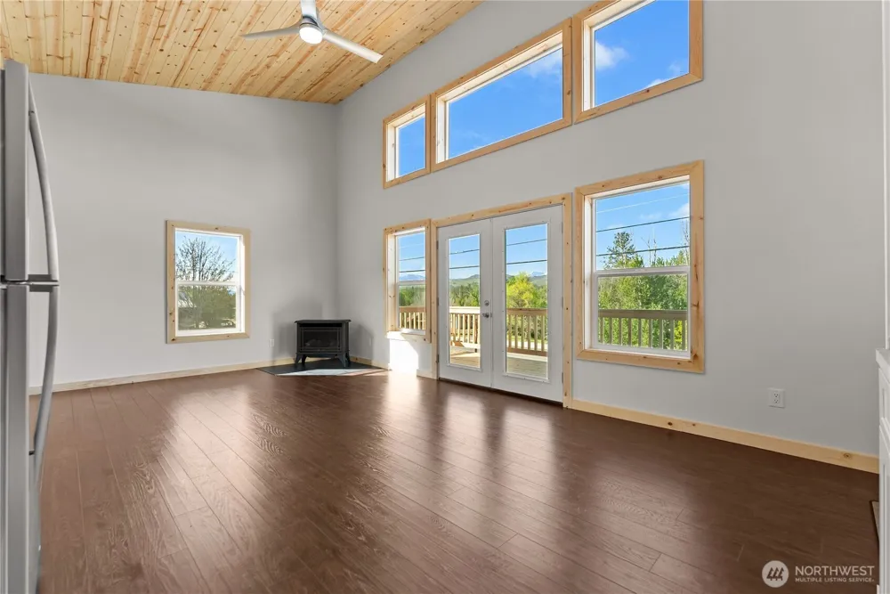 428 Castle Avenue Winthrop, WA 98862