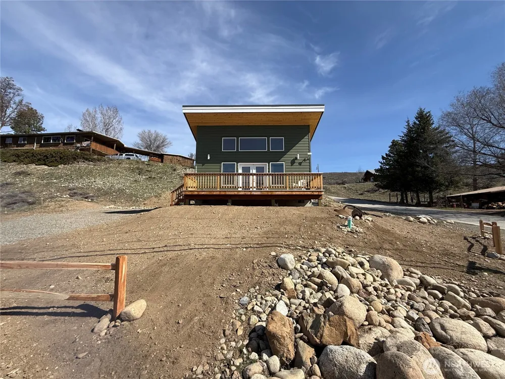 428 Castle Avenue Winthrop, WA 98862