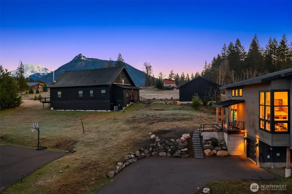 118 Burl Lane Packwood, WA 98361