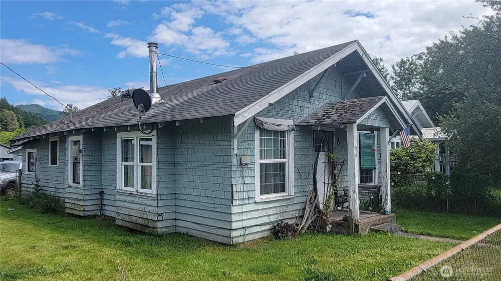 107 1st Street Morton, WA 98356