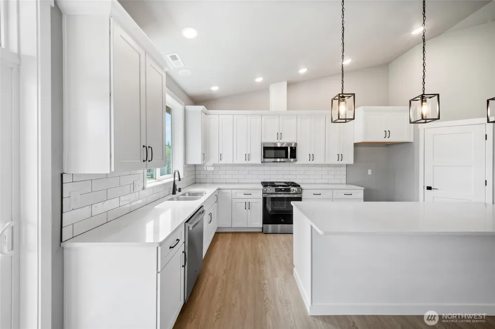 103 Sequoia Lane Onalaska, WA 98570