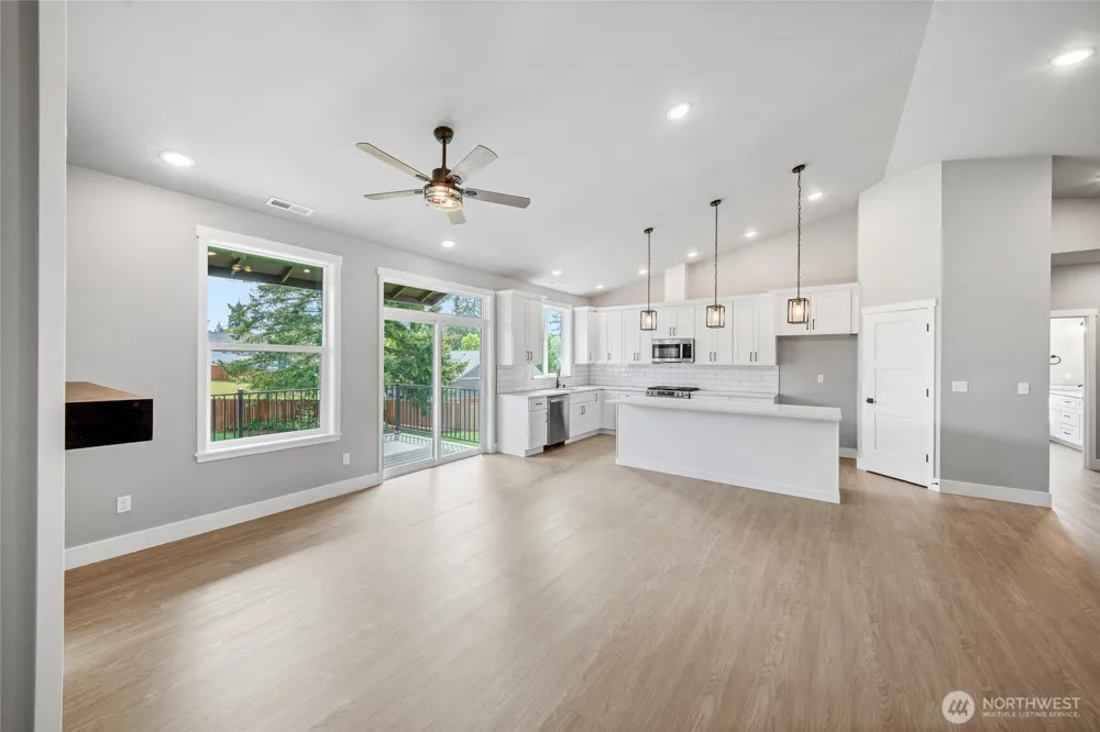 103 Sequoia Lane Onalaska, WA 98570