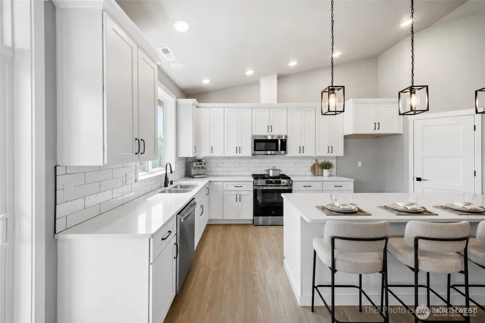 103 Sequoia Lane Onalaska, WA 98570