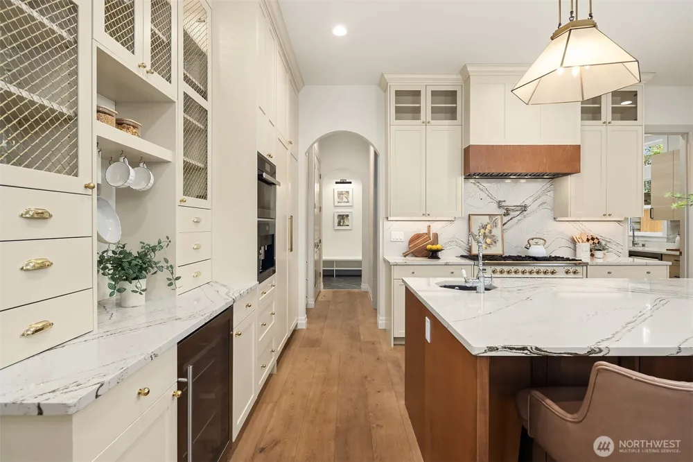 1024 91st Avenue NE Bellevue, WA 98004