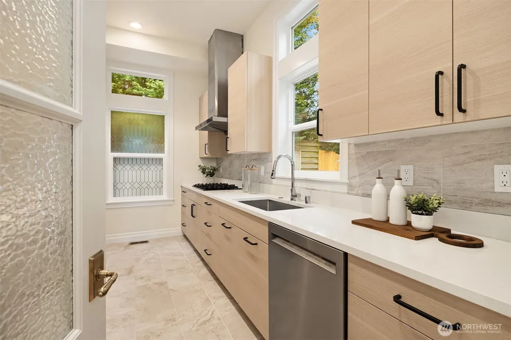 1024 91st Avenue NE Bellevue, WA 98004