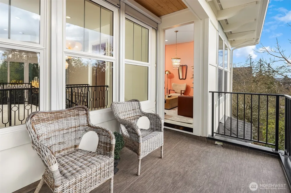 1024 91st Avenue NE Bellevue, WA 98004