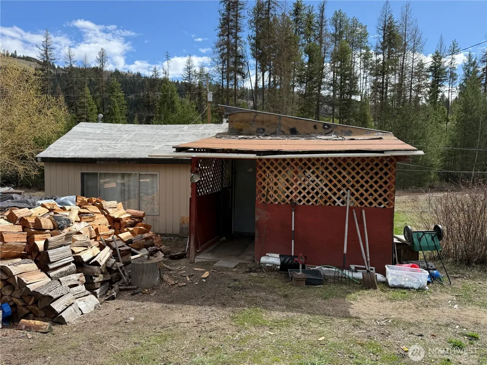 7 Hazel Lane Republic, WA 99166