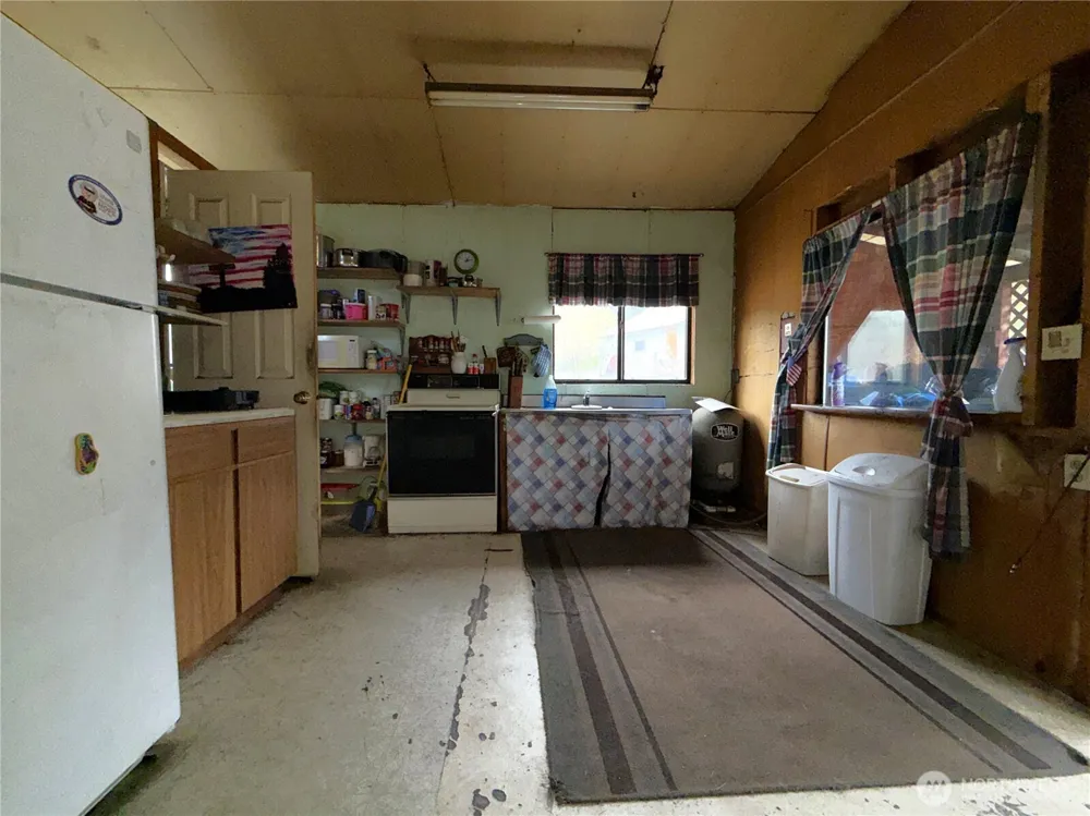 7 Hazel Lane Republic, WA 99166