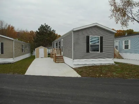 49554 Maple St., #98