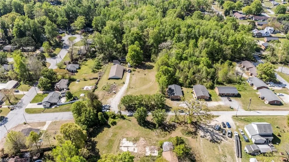 1010/1012 Gaines Avenue High Point, NC 27263