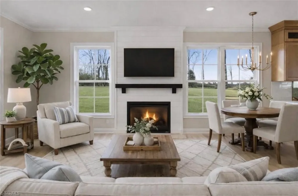 7389 Plunkett Road Belews Creek, NC 27009