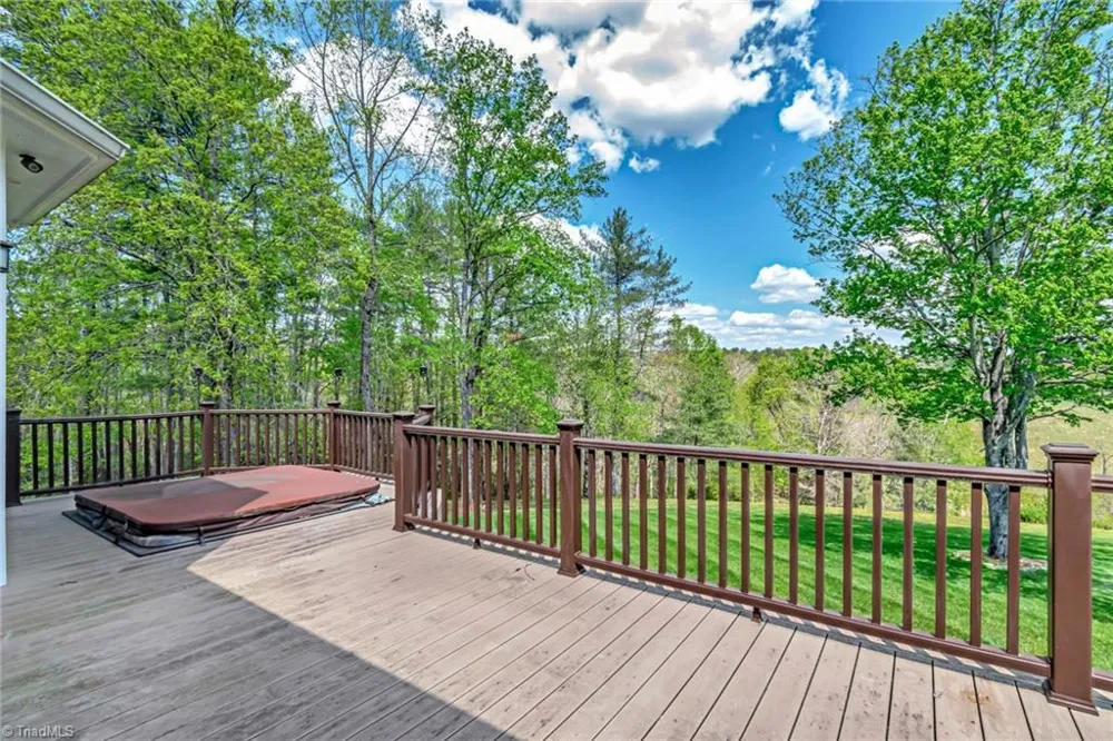 3814 Sparta Road North Wilkesboro, NC 28659