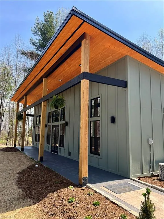 3270 Fries Road Galax, VA 24333