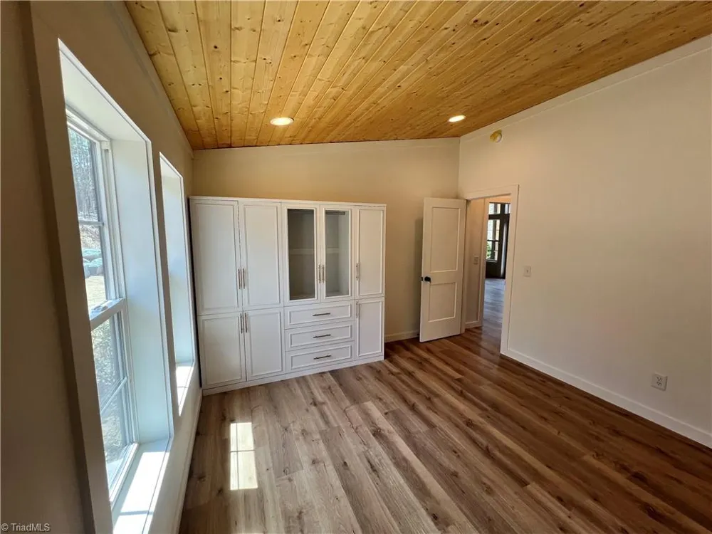 3270 Fries Road Galax, VA 24333