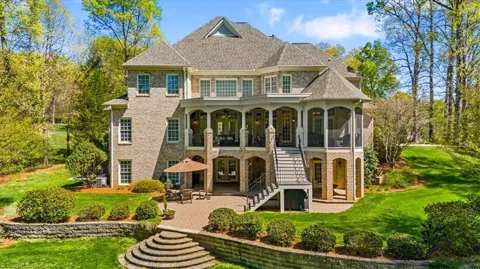 6087 Mountain Brook Road