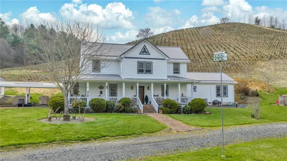 369 Spencer Branch Road Lansing, NC 28643