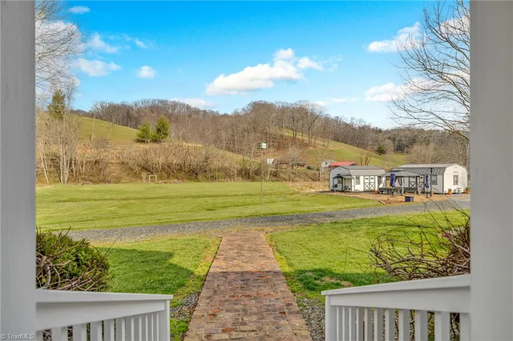 369 Spencer Branch Road Lansing, NC 28643