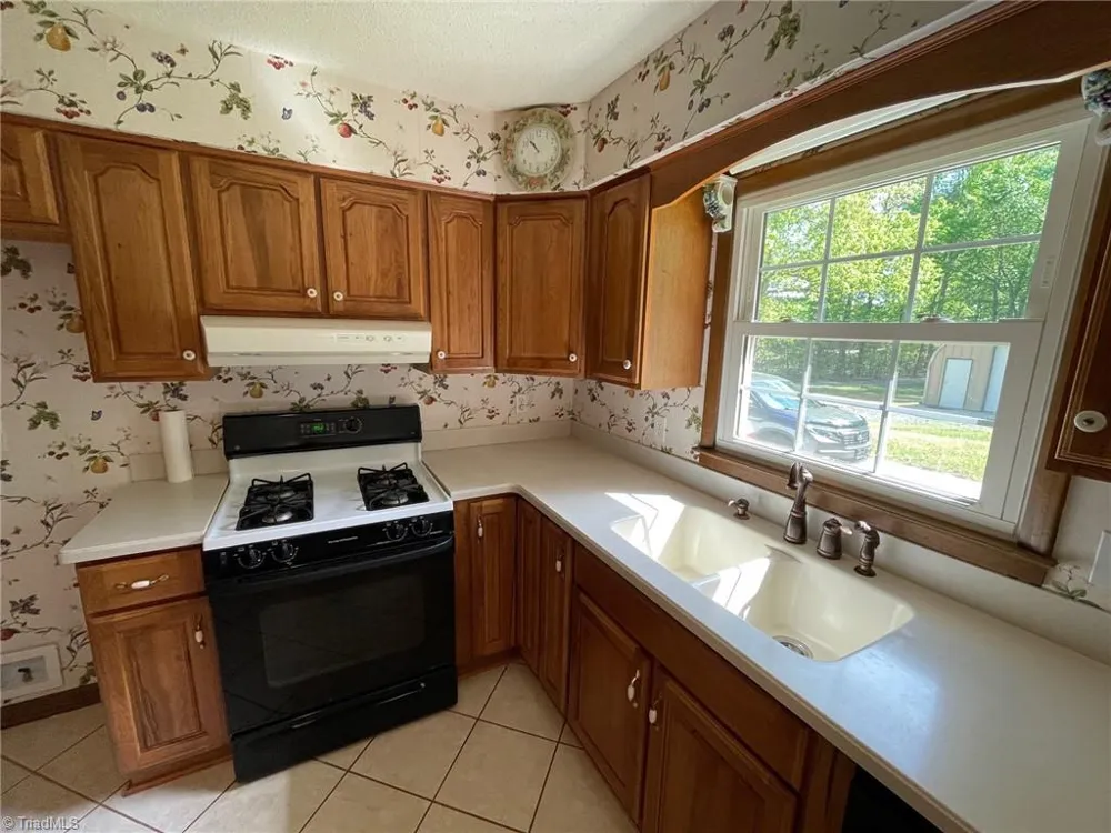 7235 Ledbetter Road Climax, NC 27233