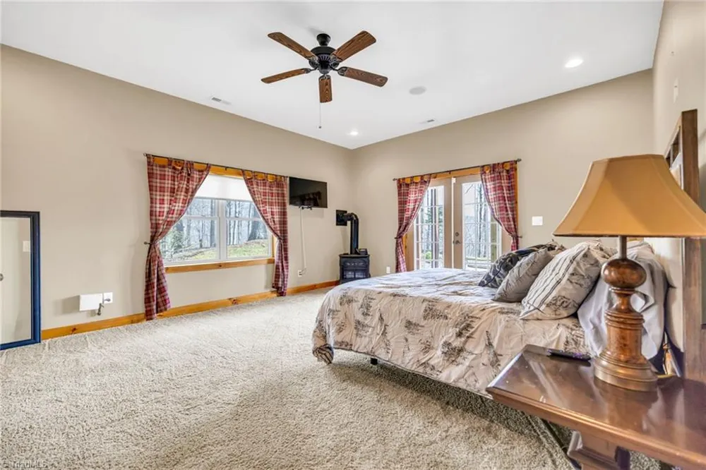 7994 Three Top Road Todd, NC 28684