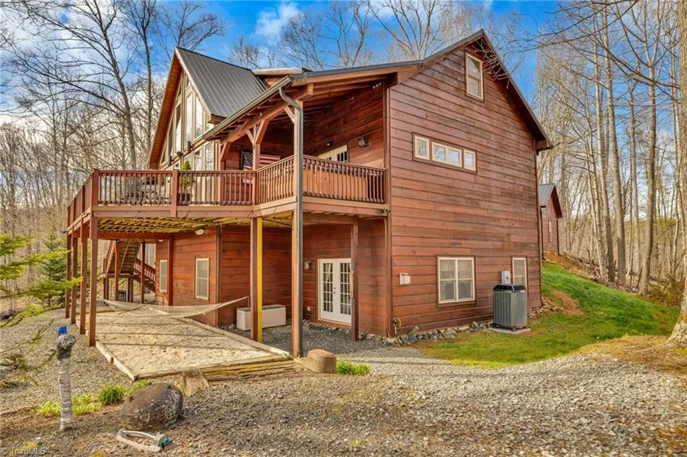 7994 Three Top Road Todd, NC 28684