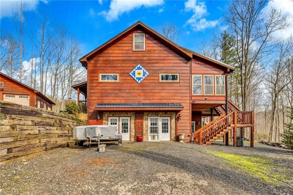 7994 Three Top Road Todd, NC 28684