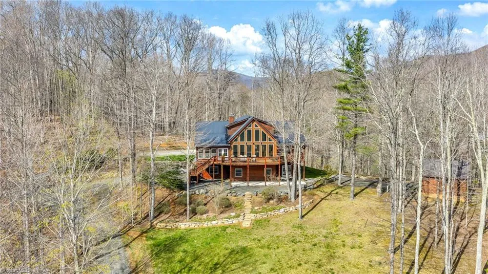 7994 Three Top Road Todd, NC 28684