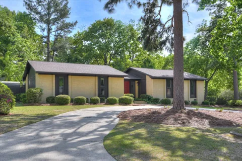 31 Deerwood Drive
