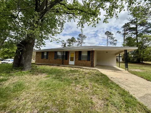 336 Deerwood Court