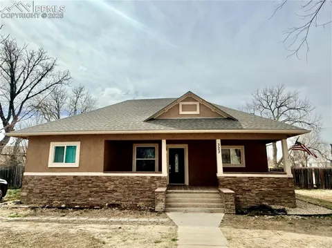323 Sioux Avenue