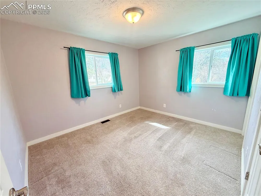 323 Sioux Avenue Simla, CO 80835