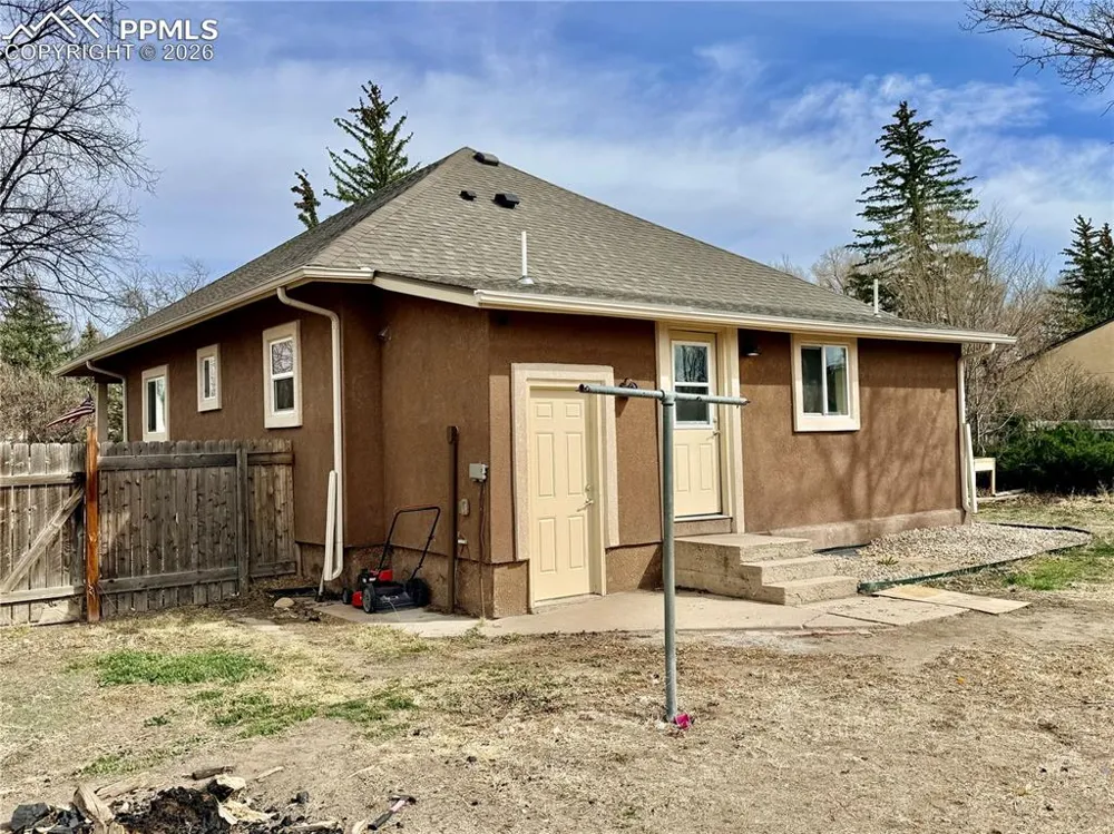323 Sioux Avenue Simla, CO 80835