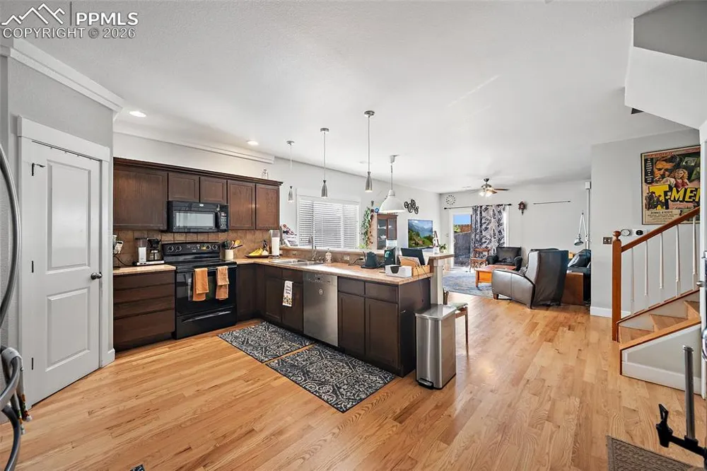 3012 Prairie Hawk Lane Pueblo, CO 81005