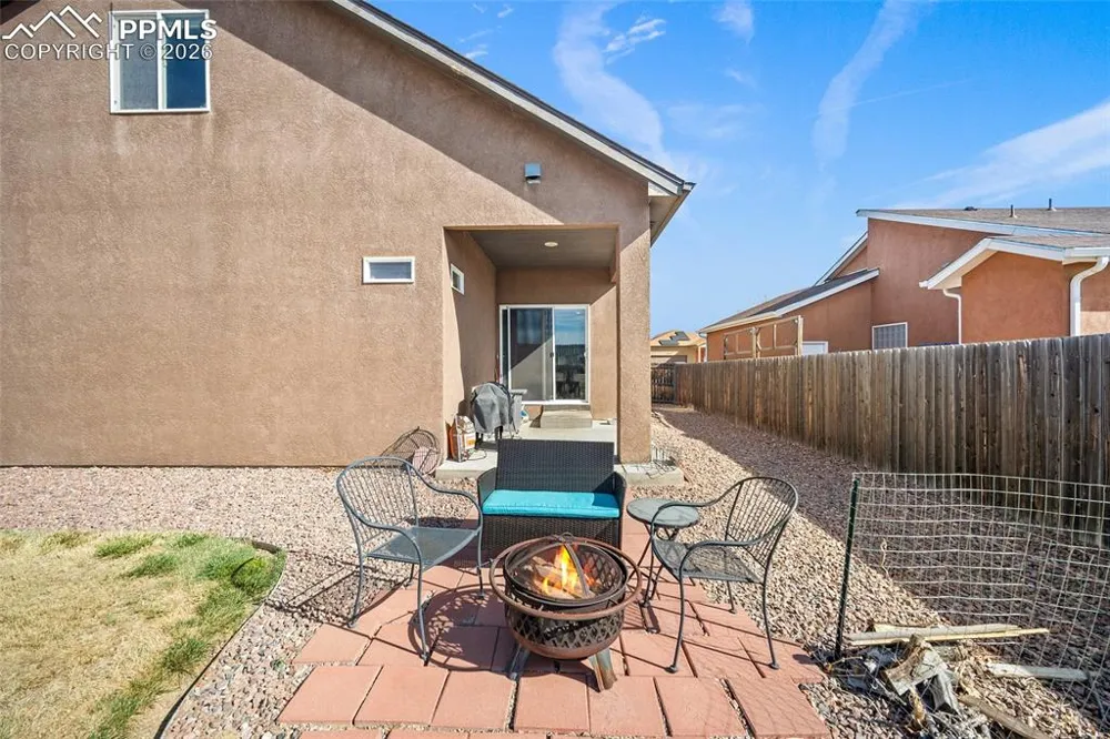 3012 Prairie Hawk Lane Pueblo, CO 81005