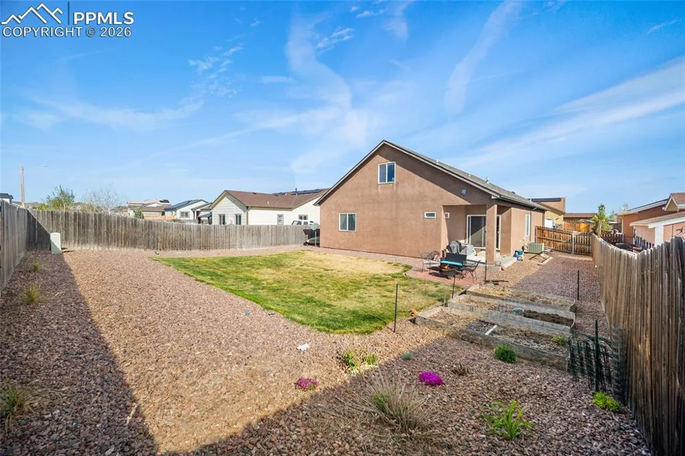 3012 Prairie Hawk Lane Pueblo, CO 81005