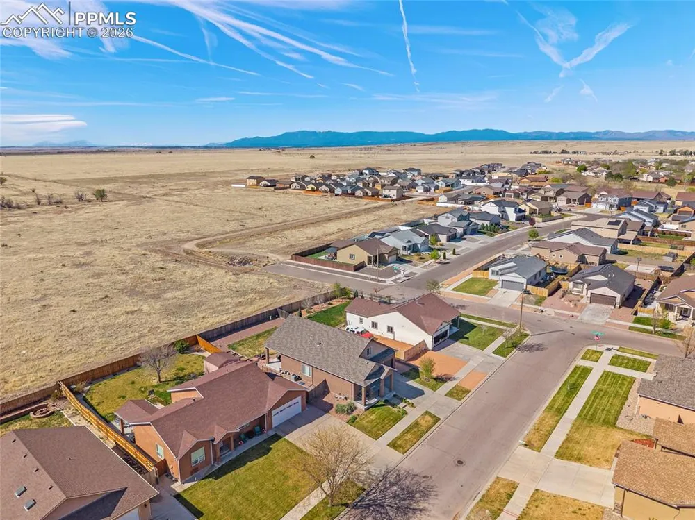 3012 Prairie Hawk Lane Pueblo, CO 81005