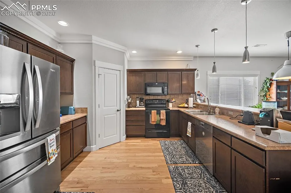 3012 Prairie Hawk Lane Pueblo, CO 81005