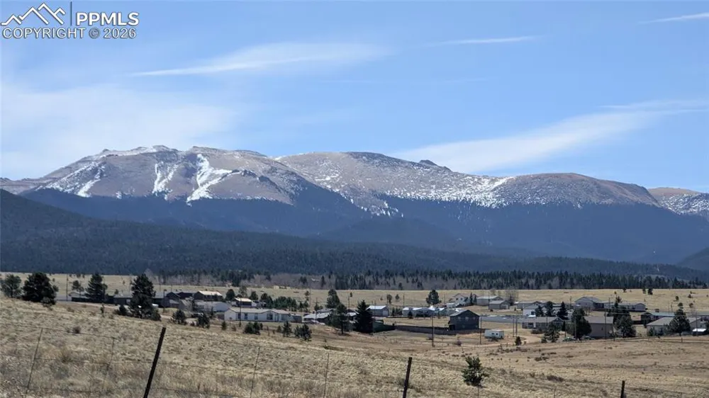 136 Valley Road Divide, CO 80814