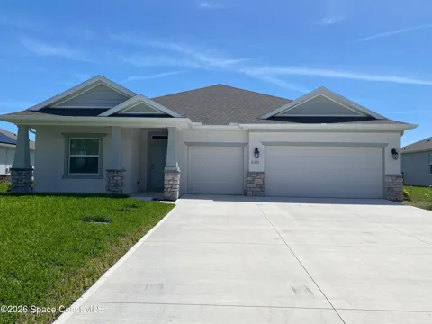 8231 Laguna Circle