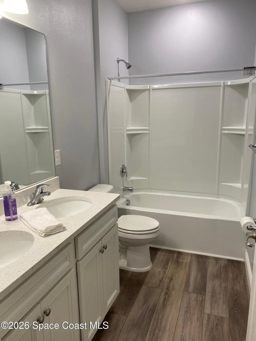 8231 Laguna Circle Micco, FL 32976
