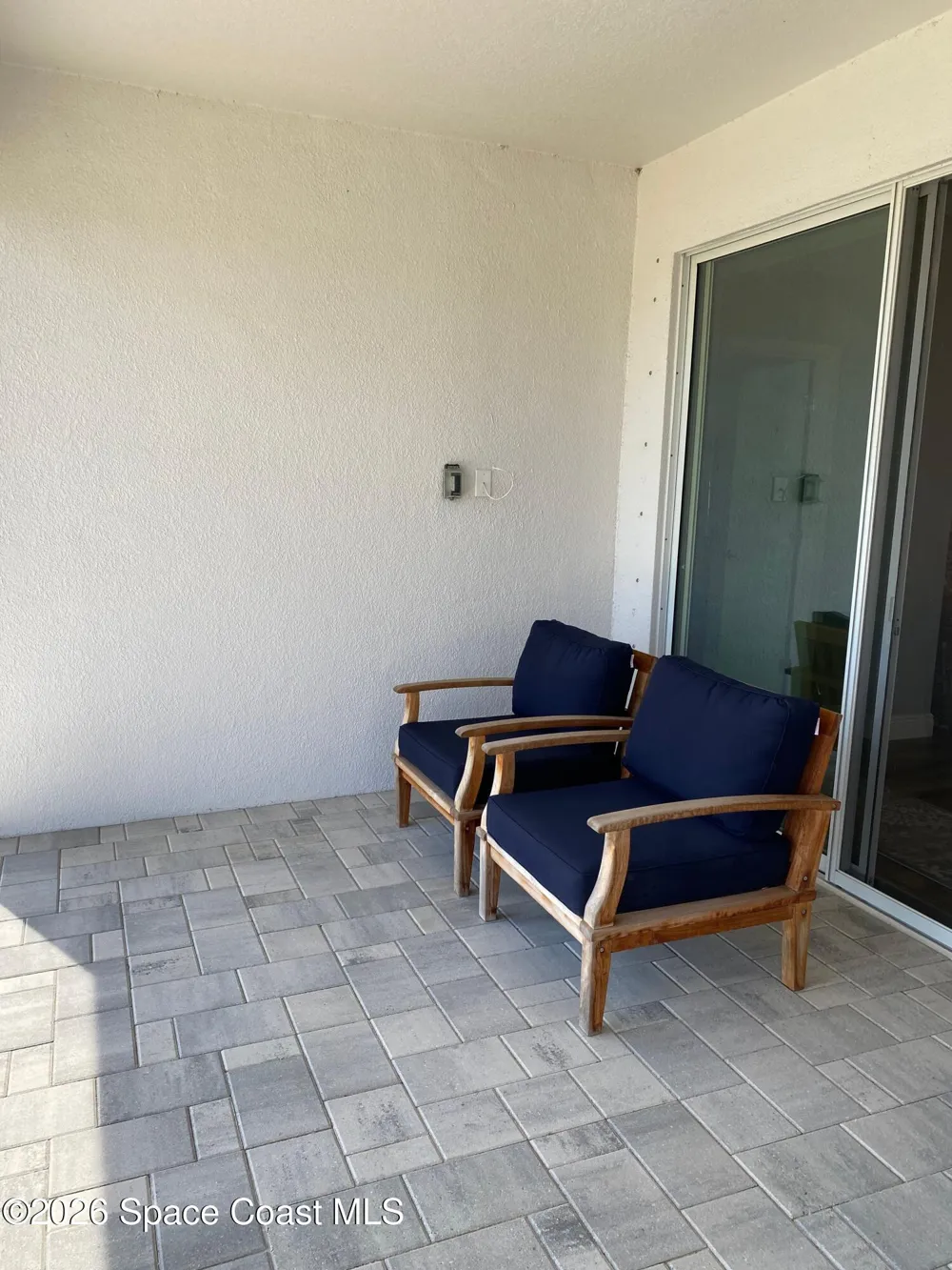 8231 Laguna Circle Micco, FL 32976