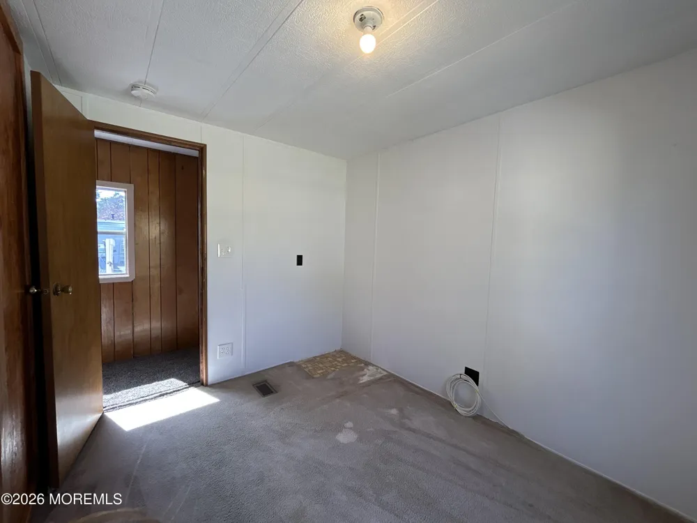 13 Bluebird Lane Whiting, NJ 08759