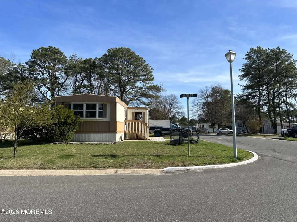 13 Bluebird Lane Whiting, NJ 08759
